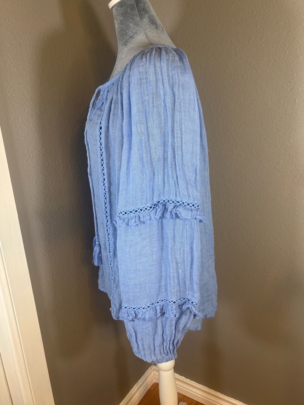 Sundance Light Blue Linen Peasant Top with Tassels Size L - Picture 9 of 11
